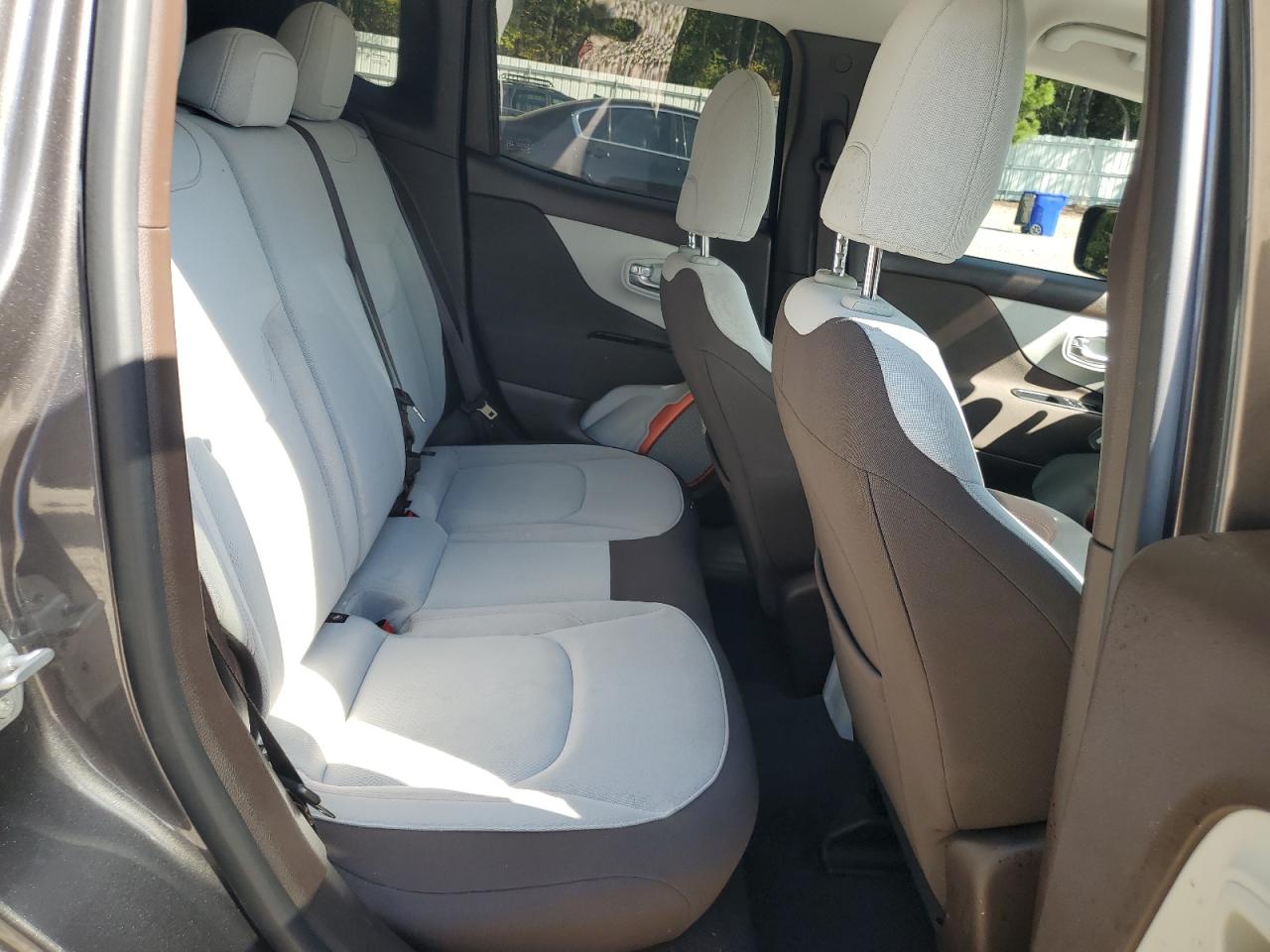 2017 Jeep Renegade Latitude VIN: ZACCJABB0HPF06125 Lot: 81496605