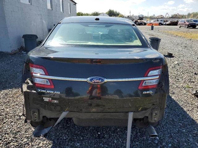  FORD TAURUS 2015 Czarny