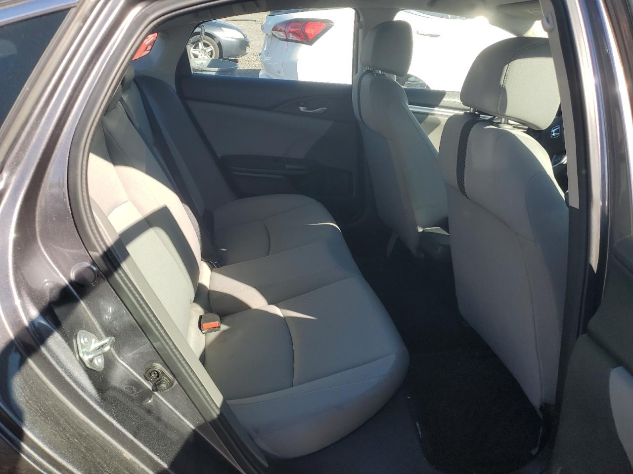 2018 Honda Civic Lx VIN: 2HGFC2F57JH504883 Lot: 84643705