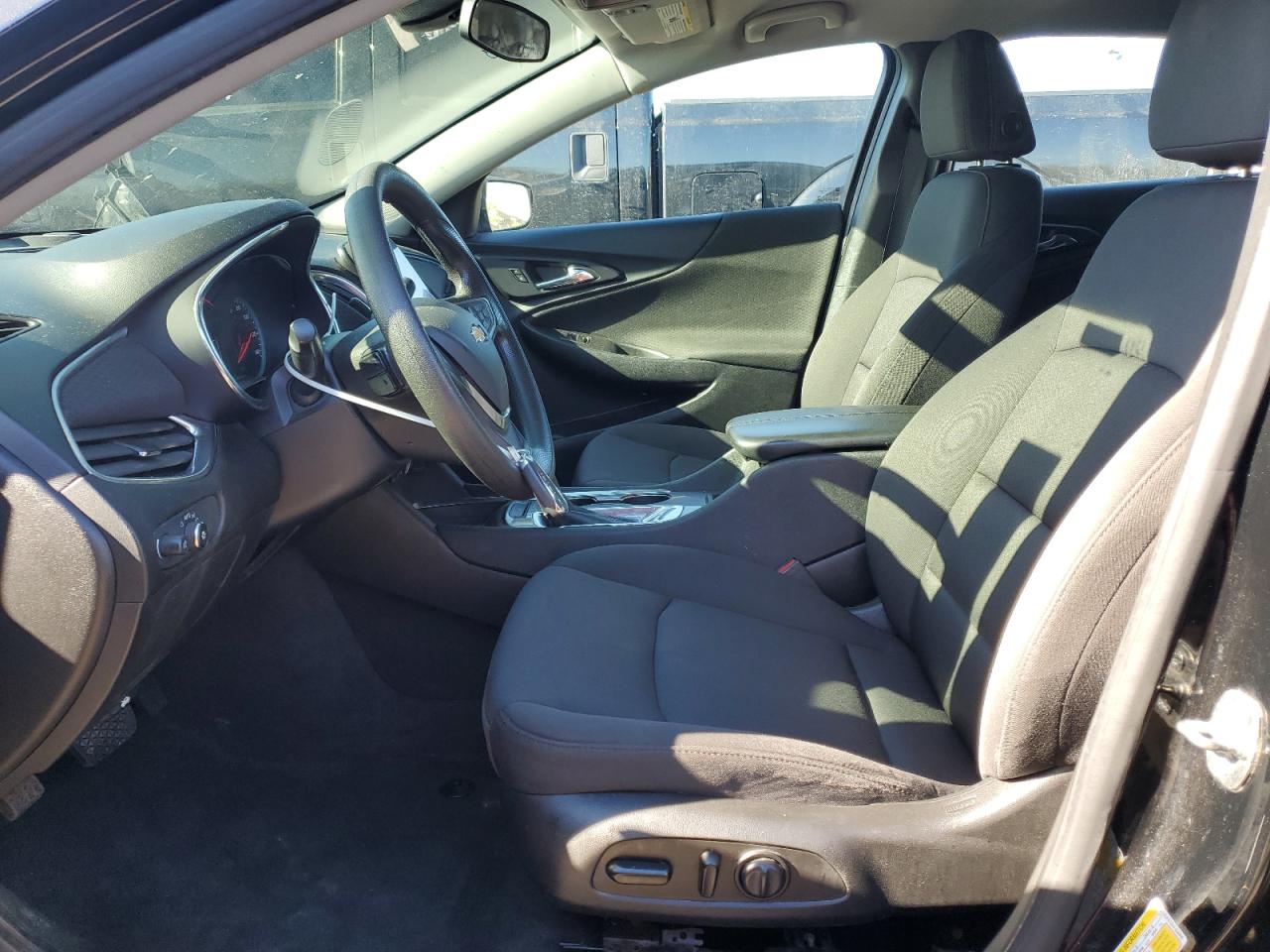 2019 Chevrolet Malibu Lt VIN: 1G1ZD5ST2KF124800 Lot: 84436605