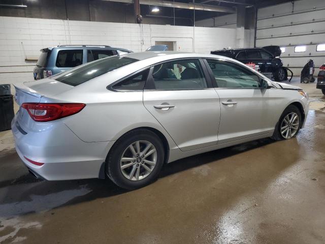  HYUNDAI SONATA 2016 Серебристый