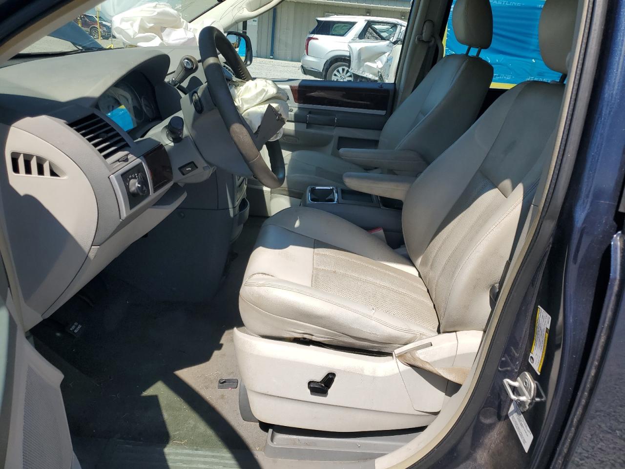 2009 Chrysler Town & Country Touring VIN: 2A8HR54X29R642132 Lot: 71858975