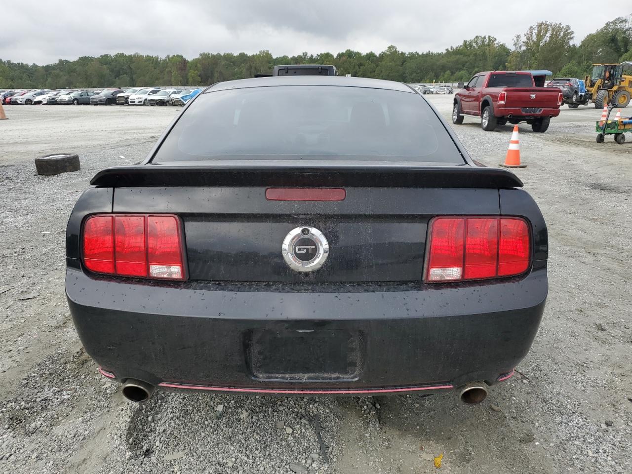 2005 Ford Mustang Gt VIN: 1ZVFT82H855185862 Lot: 84015955