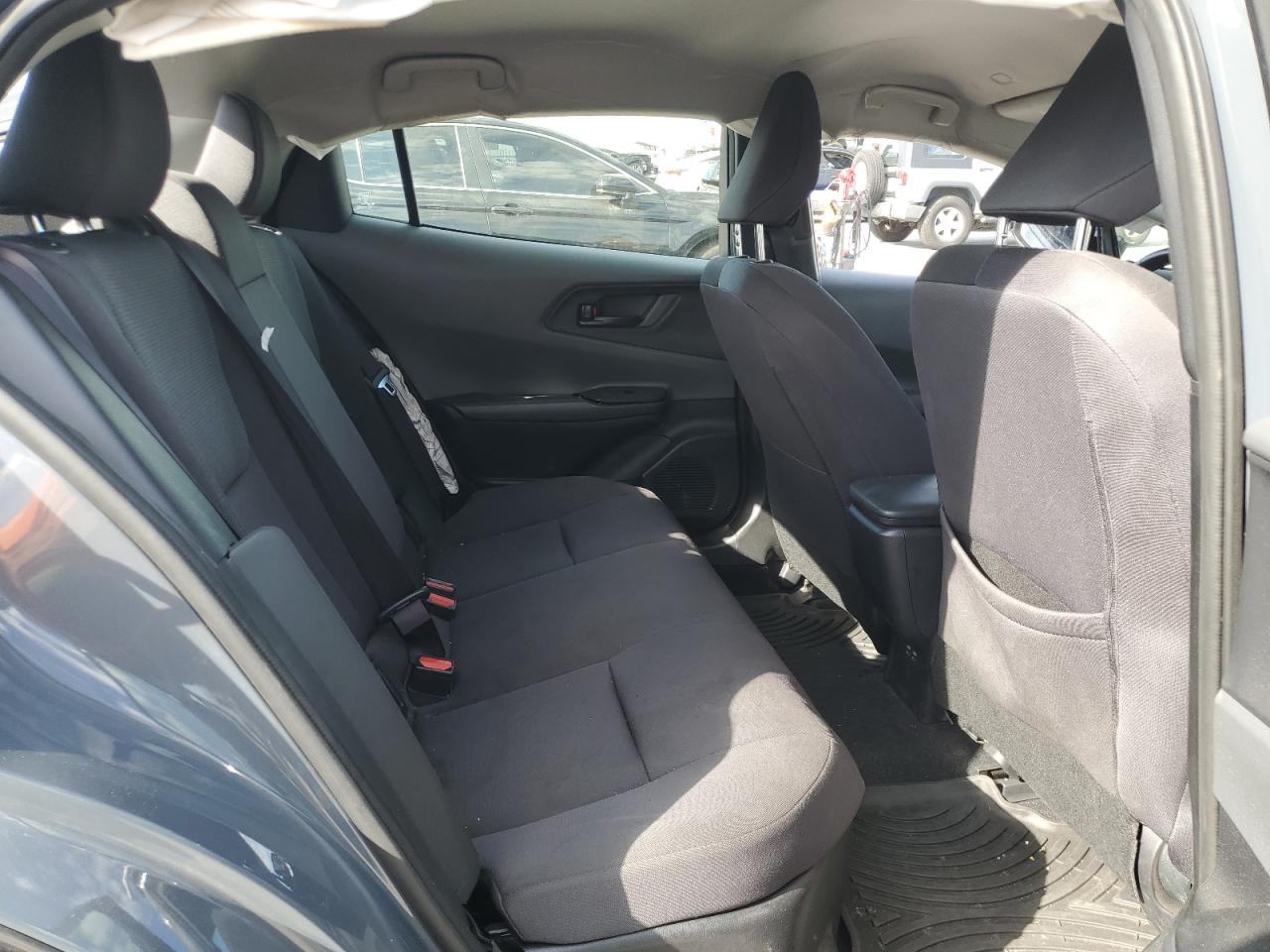 2024 Toyota Prius Le VIN: JTDACAAU6R3037083 Lot: 83825335
