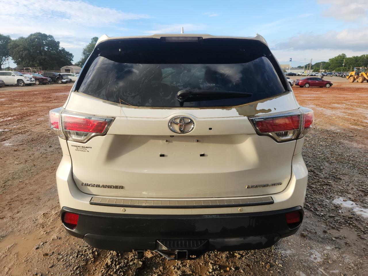 2015 Toyota Highlander Limited VIN: 5TDDKRFH3FS145729 Lot: 82145355