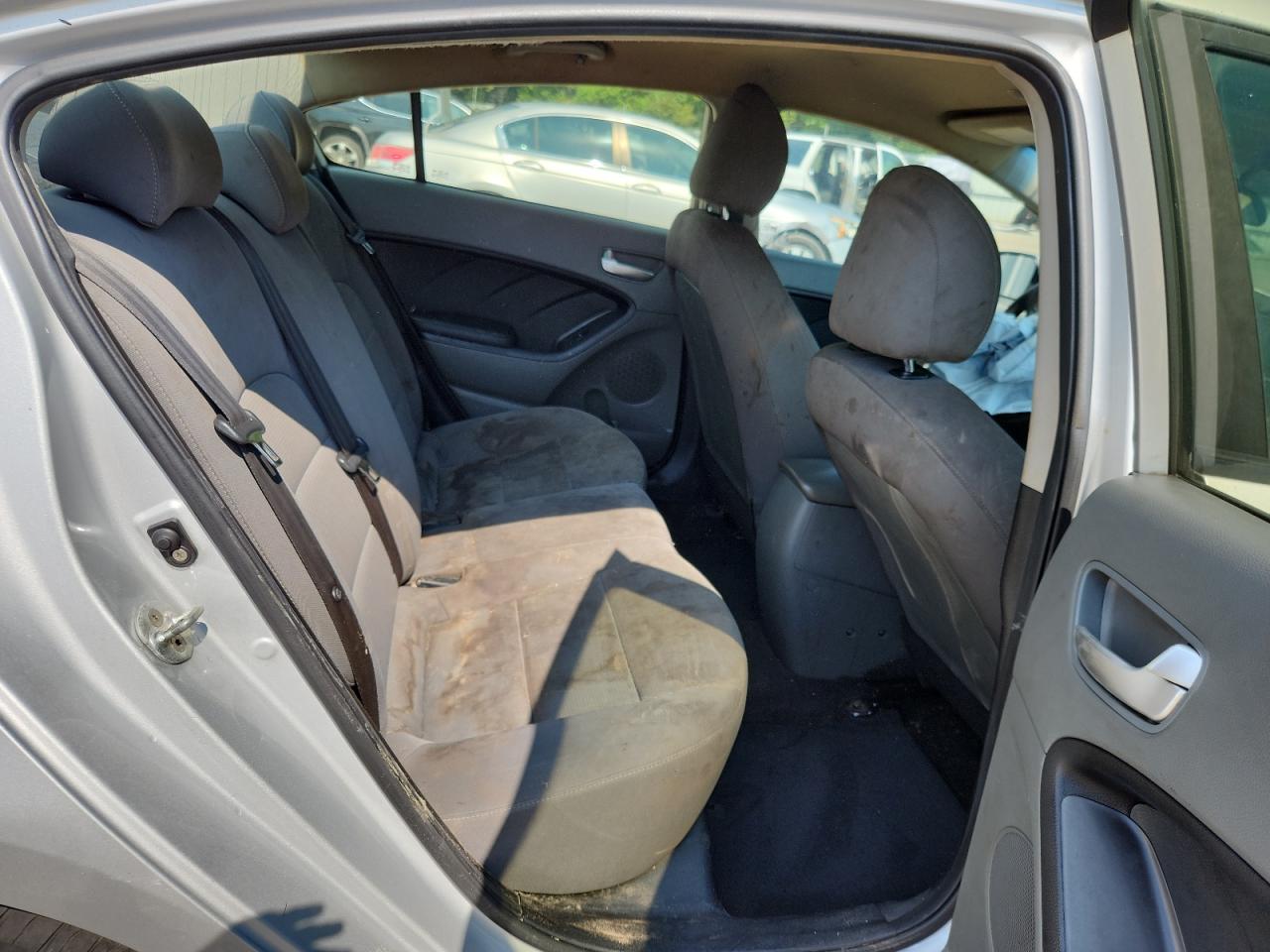 2018 Kia Forte Lx VIN: 3KPFK4A78JE225590 Lot: 81628425