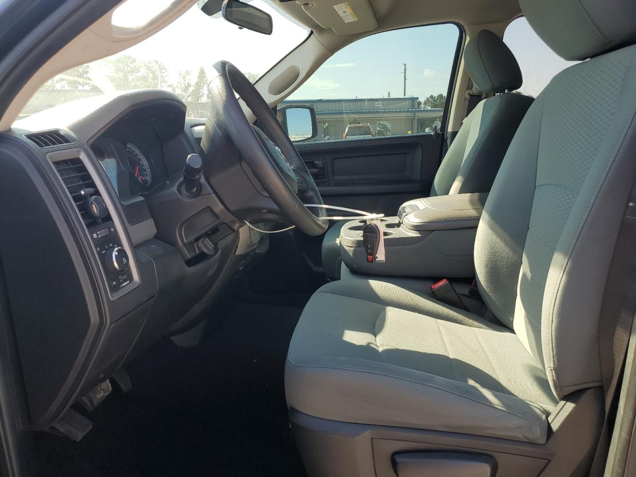 2017 Ram 1500 St VIN: 1C6RR6FT5HS570472 Lot: 71882555