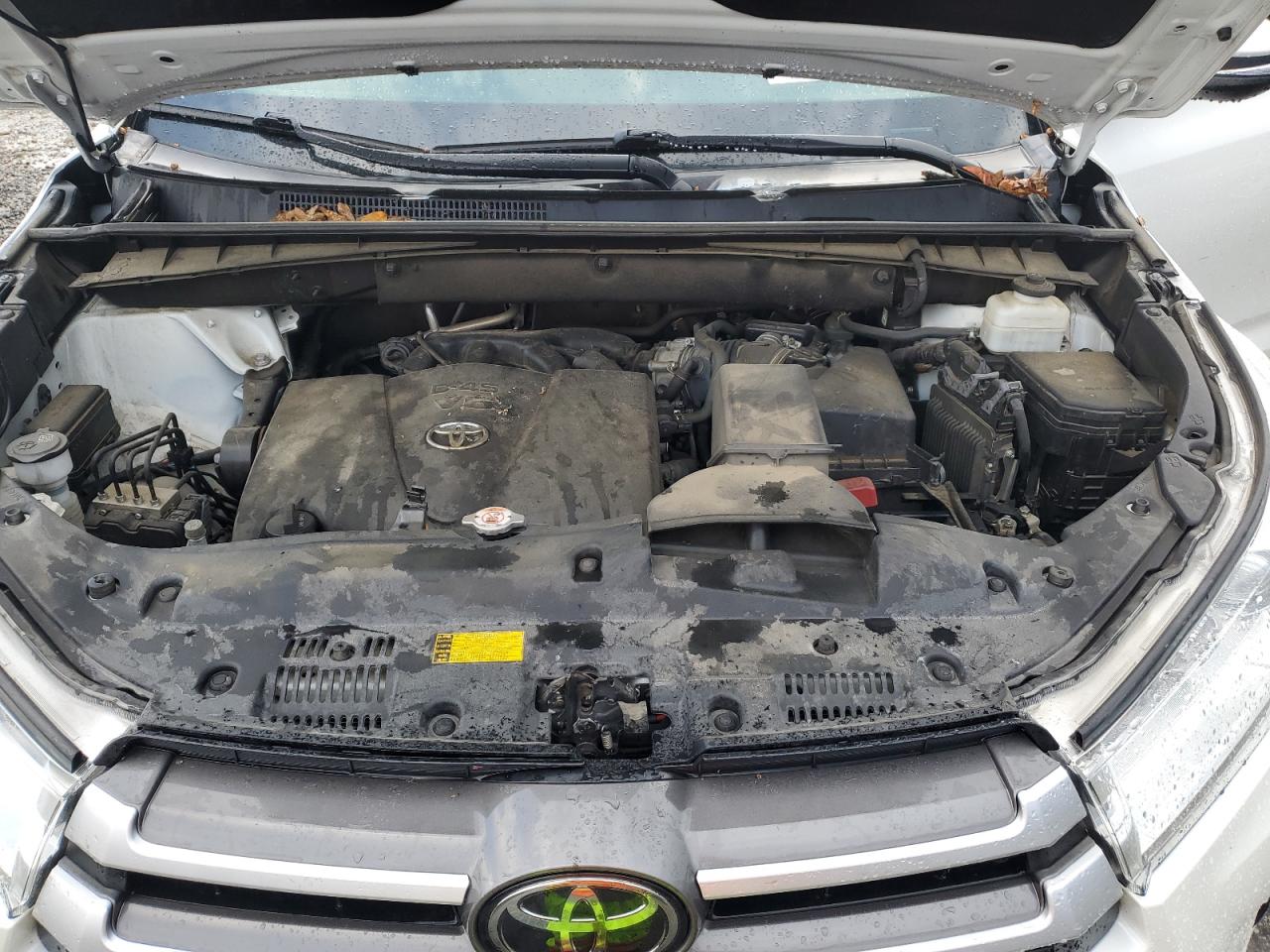 2019 Toyota Highlander Se VIN: 5TDJZRFH1KS585103 Lot: 80818475