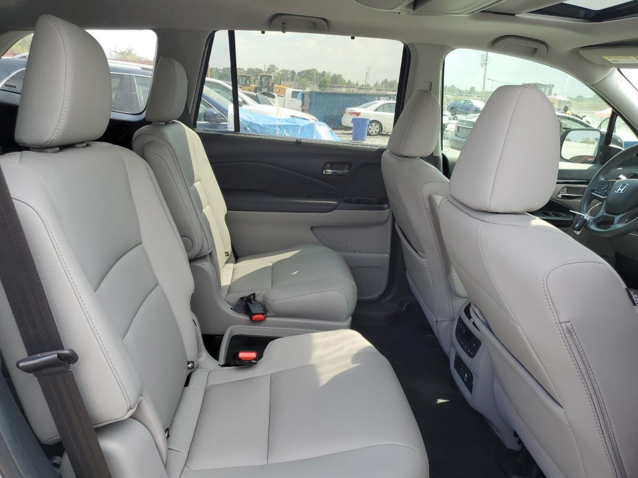 2022 Honda Pilot Touring VIN: 5FNYF5H62NB034375 Lot: 81314235