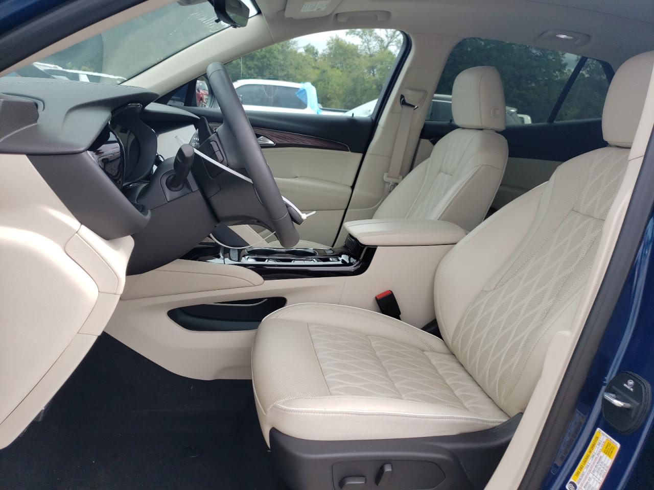 2022 Buick Envision Avenir VIN: LRBFZRR47ND159154 Lot: 83998035