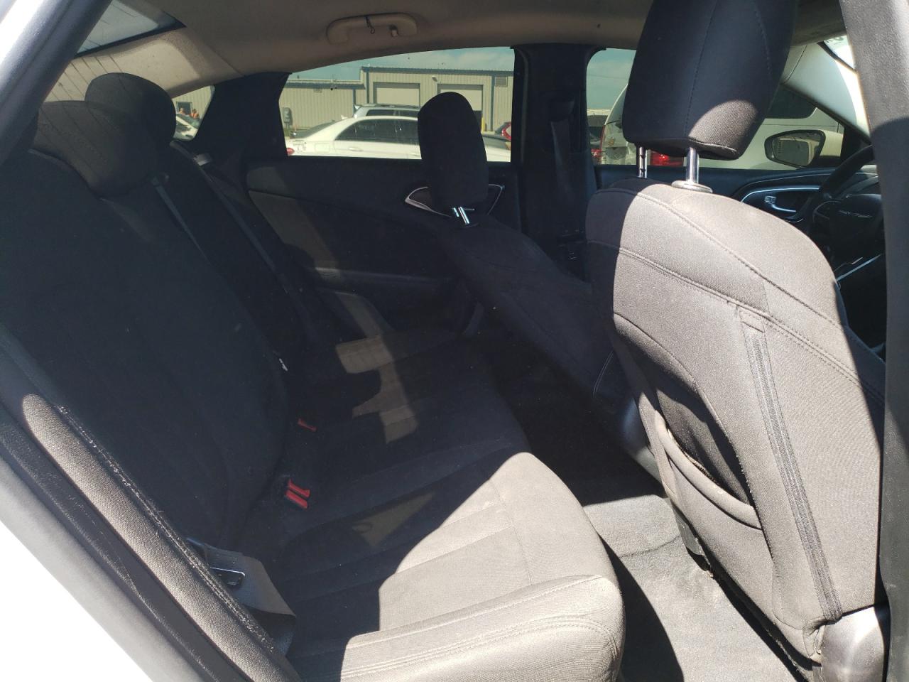 2015 Chrysler 200 Limited VIN: 1C3CCCAB7FN704203 Lot: 71508575