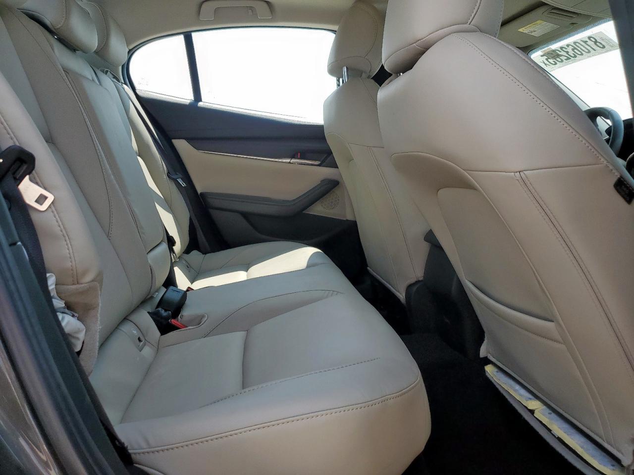 2025 Mazda 3 Preferred VIN: 3MZBPACM1SM450195 Lot: 81063285