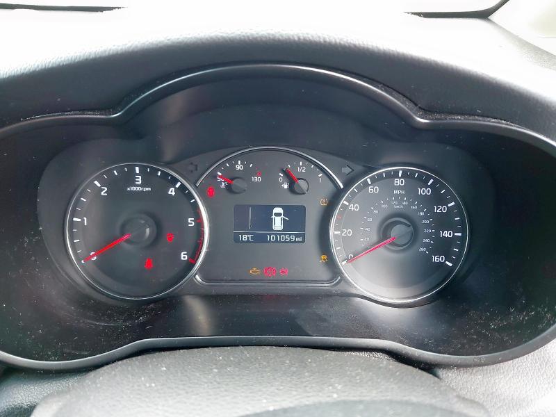 2016 KIA CARENS 3