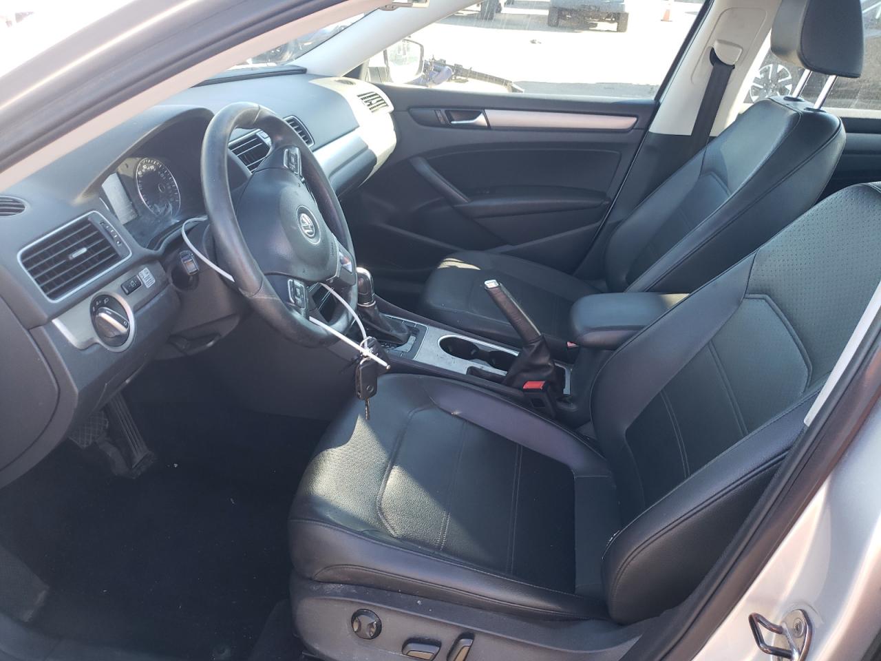 2014 Volkswagen Passat Se VIN: 1VWBN7A32EC001701 Lot: 81433595