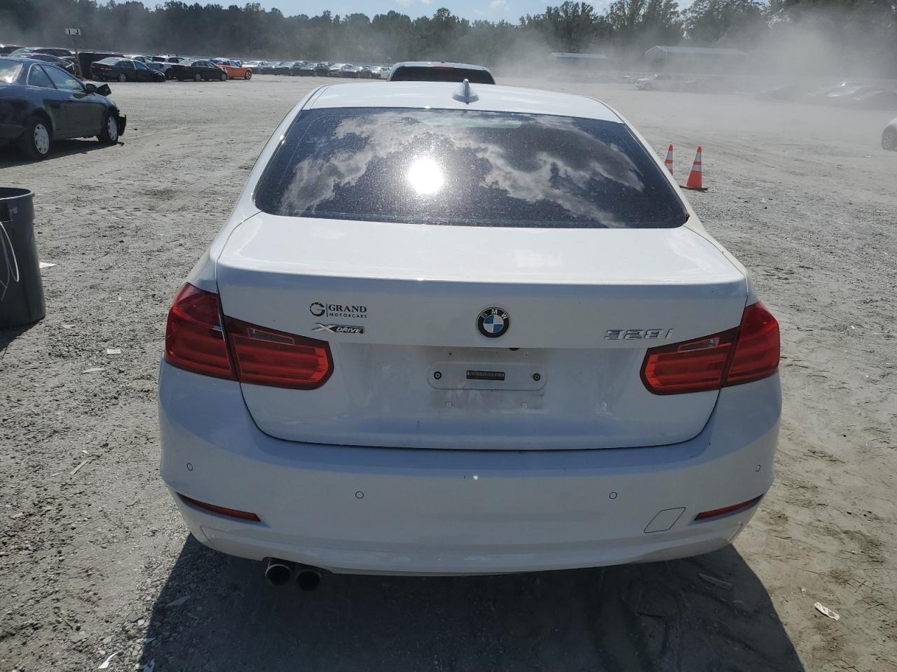 2015 BMW 328 Xi VIN: WBA3B3G50FNT68813 Lot: 81403395