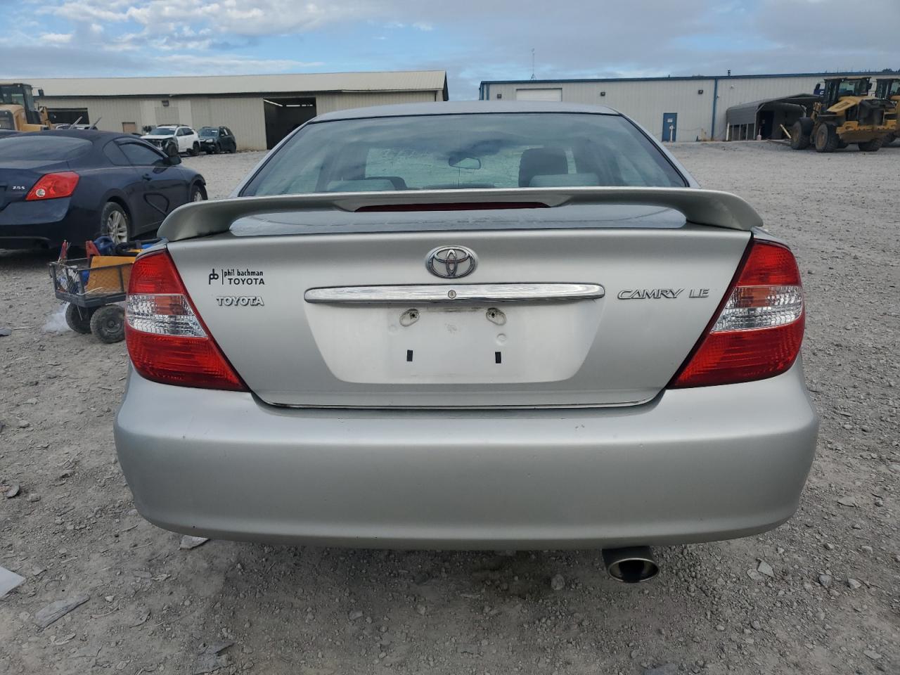 2002 Toyota Camry Le VIN: 4T1BE32K52U615869 Lot: 84017525