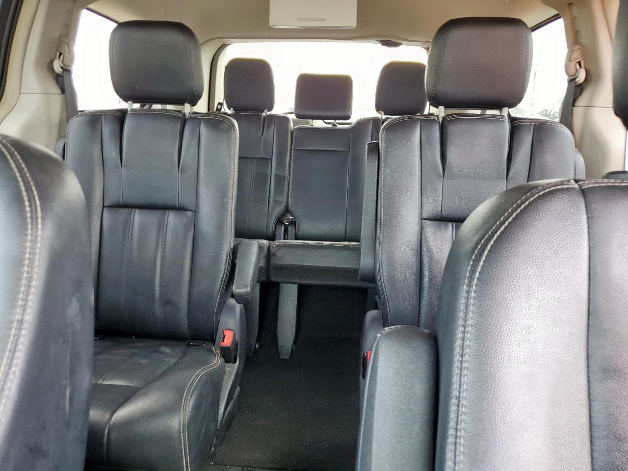 2016 Chrysler Town & Country Touring VIN: 2C4RC1BG9GR174101 Lot: 89653045