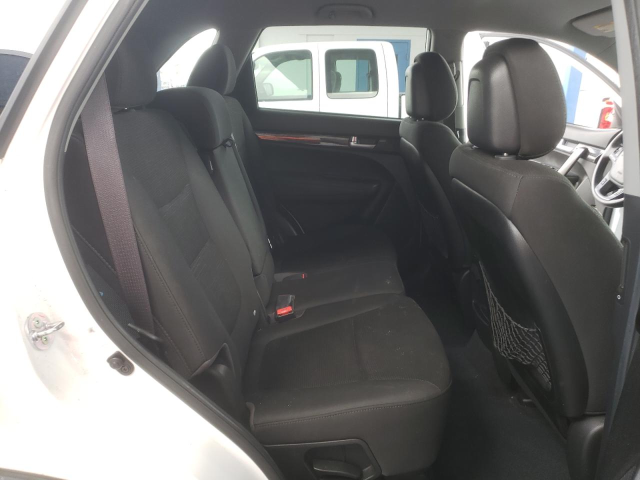 2014 Kia Sorento Lx VIN: 5XYKT3A6XEG447490 Lot: 84630825