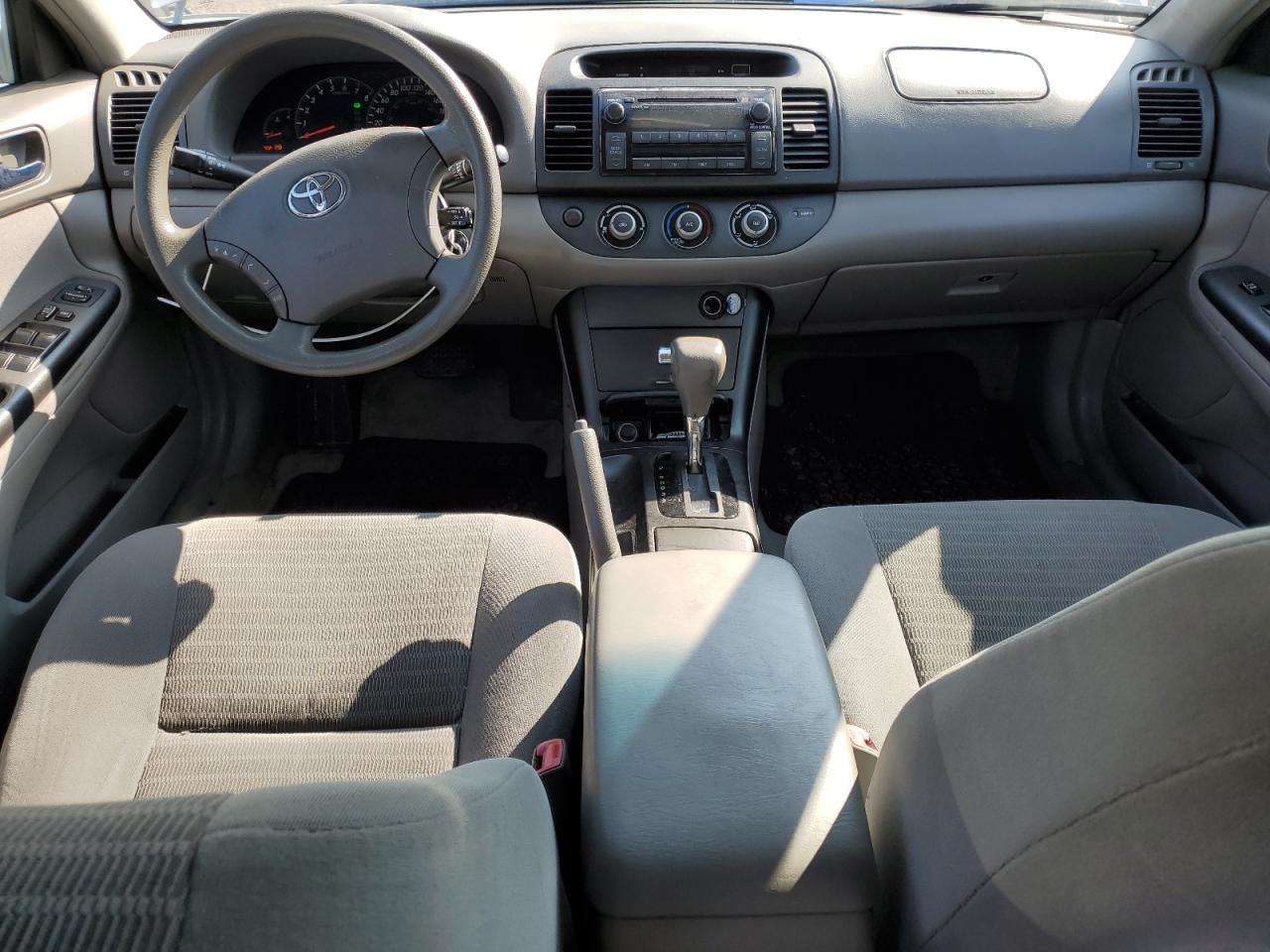 2005 Toyota Camry Le VIN: 4T1BE32K35U090444 Lot: 68515865