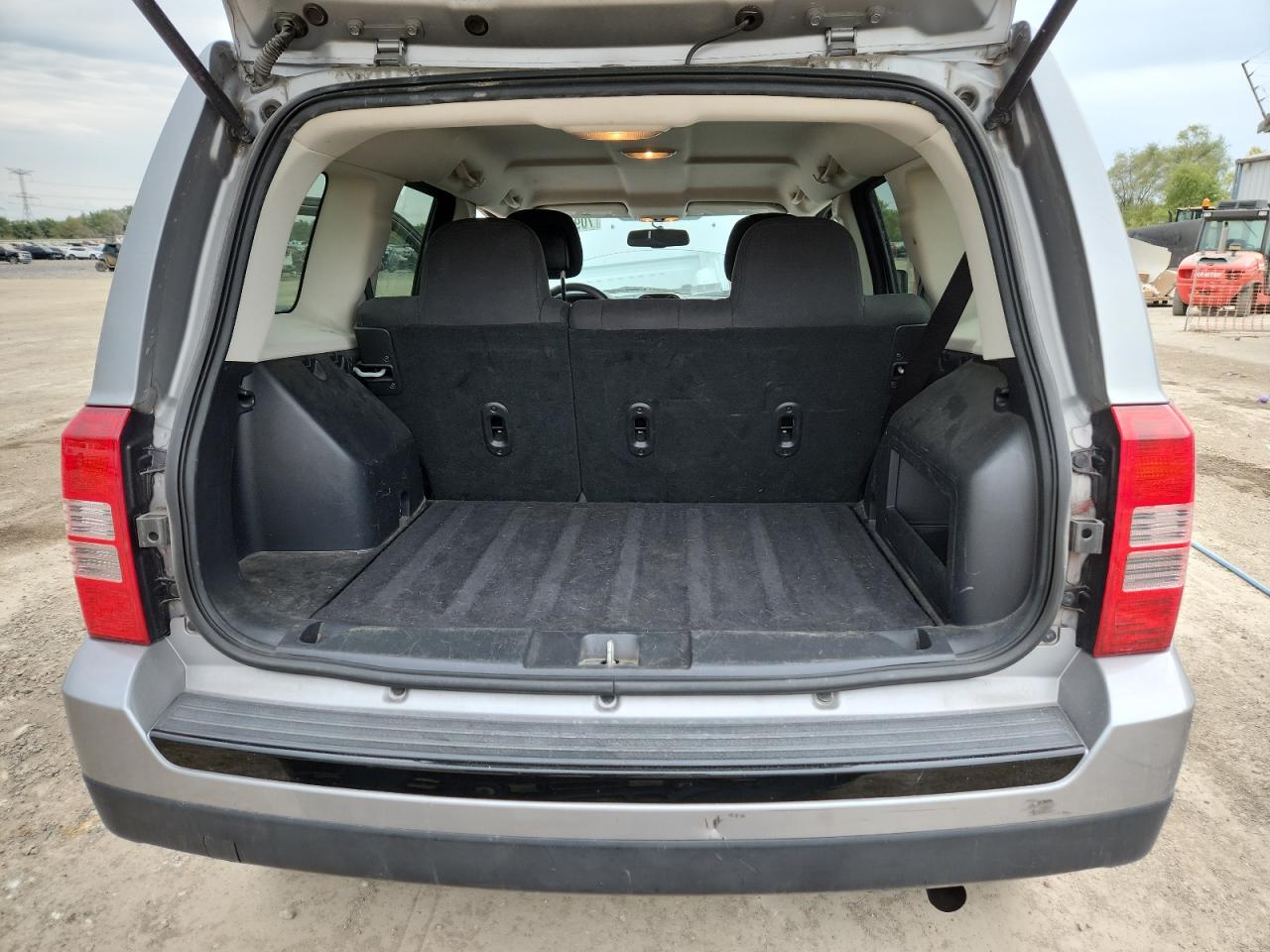 2015 Jeep Patriot Sport VIN: 1C4NJRBB9FD323681 Lot: 70933065