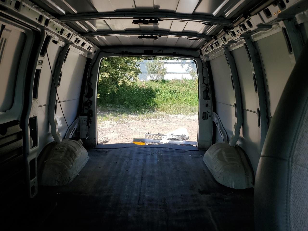 2019 Chevrolet Express G2500 VIN: 1GCWGAFG7K1325497 Lot: 71877555