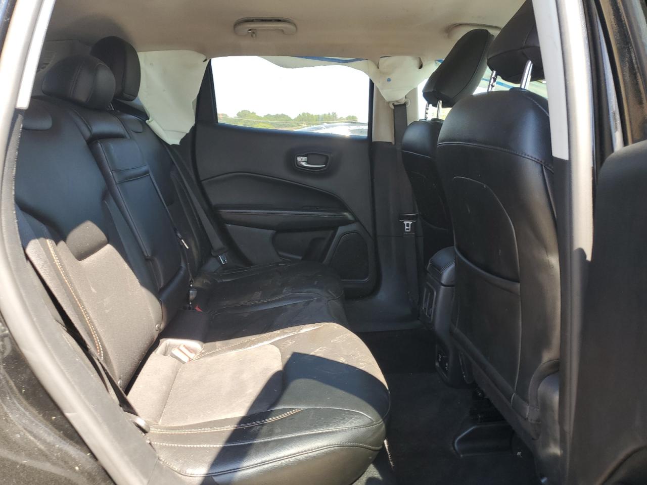 2018 Jeep Compass Latitude VIN: 3C4NJDBB8JT320762 Lot: 71402445