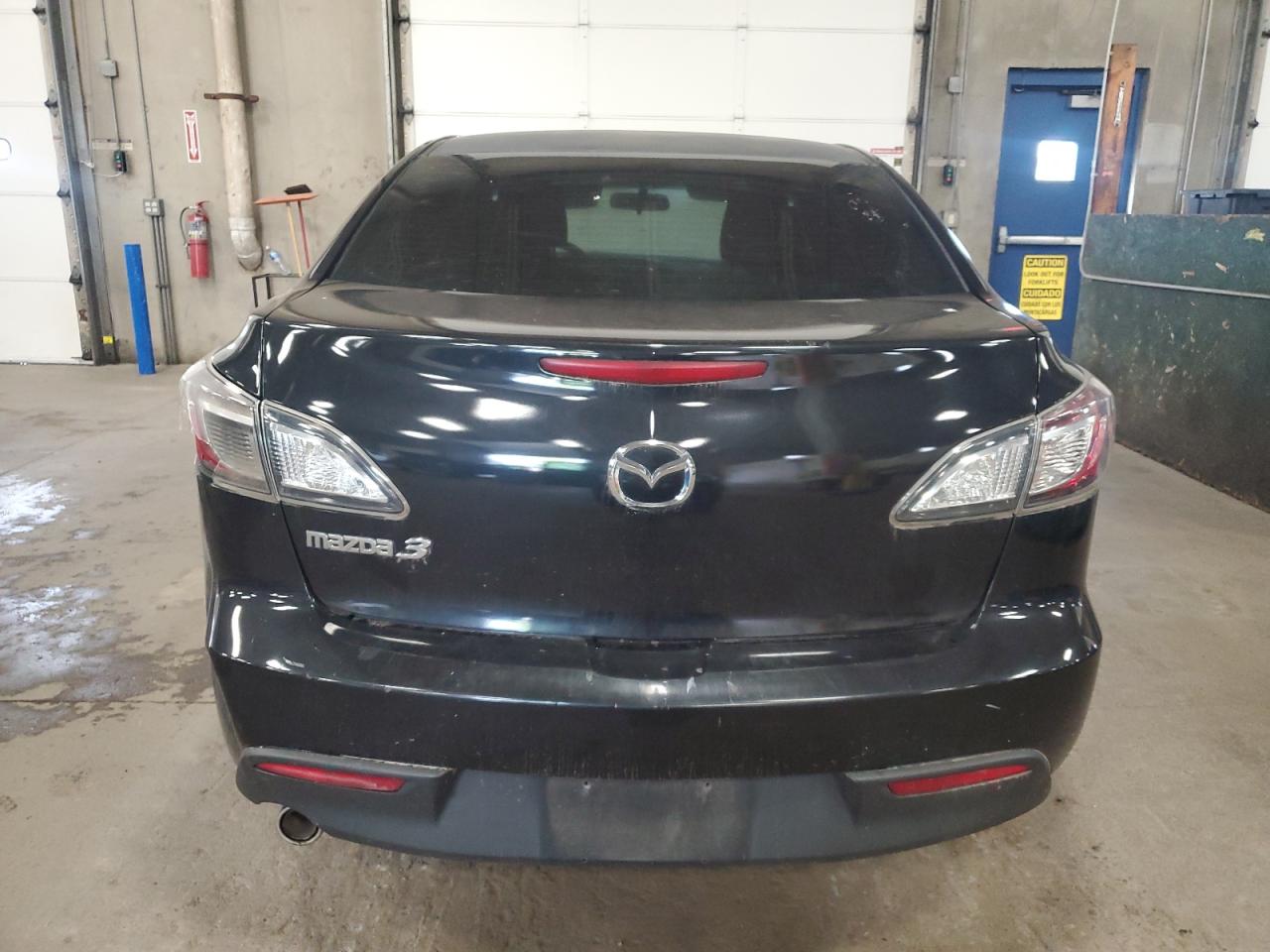 2011 Mazda 3 I VIN: JM1BL1VG6B1429670 Lot: 71734095