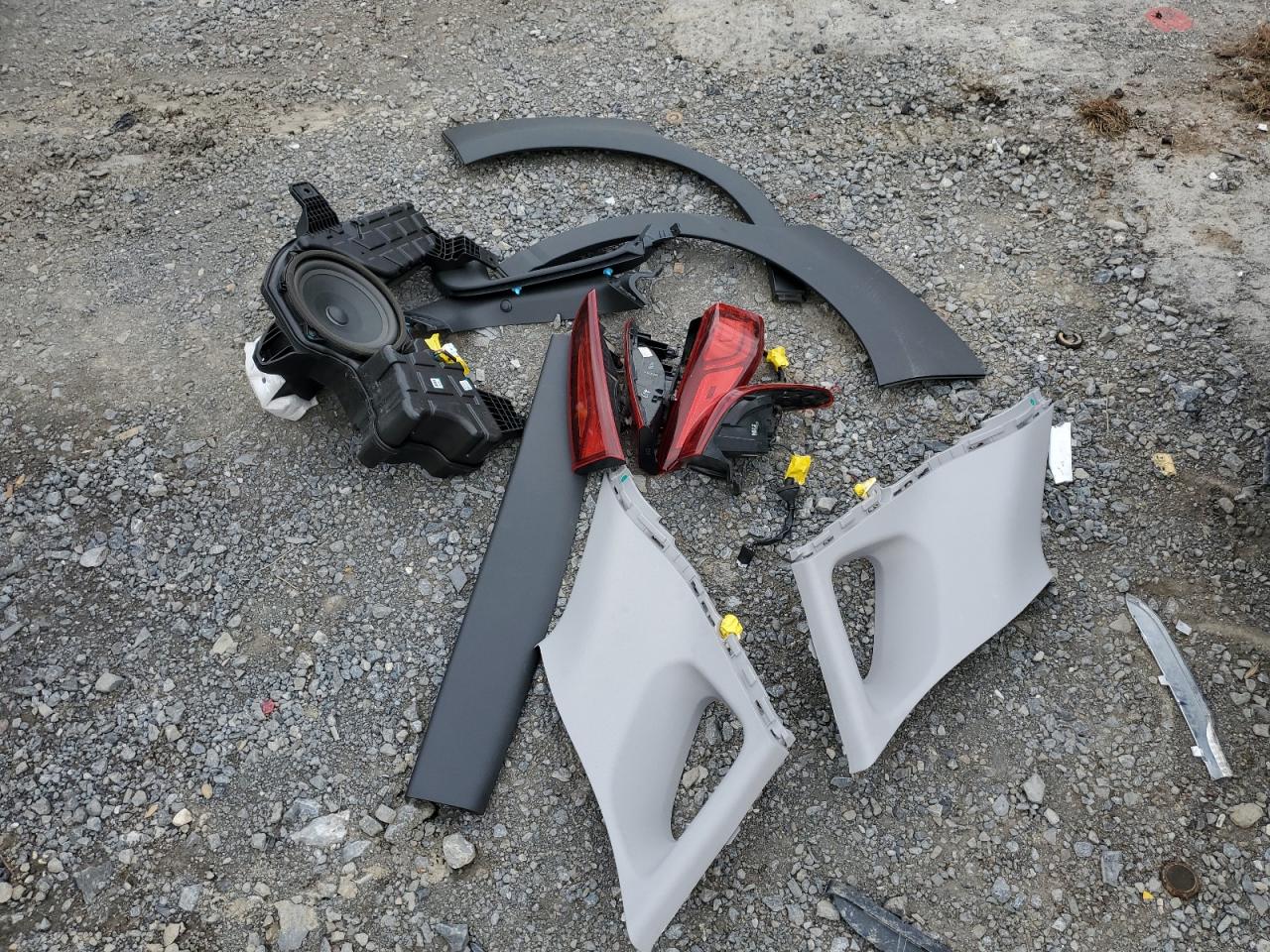 2019 Hyundai Kona Sel VIN: KM8K6CAA5KU325797 Lot: 83963755