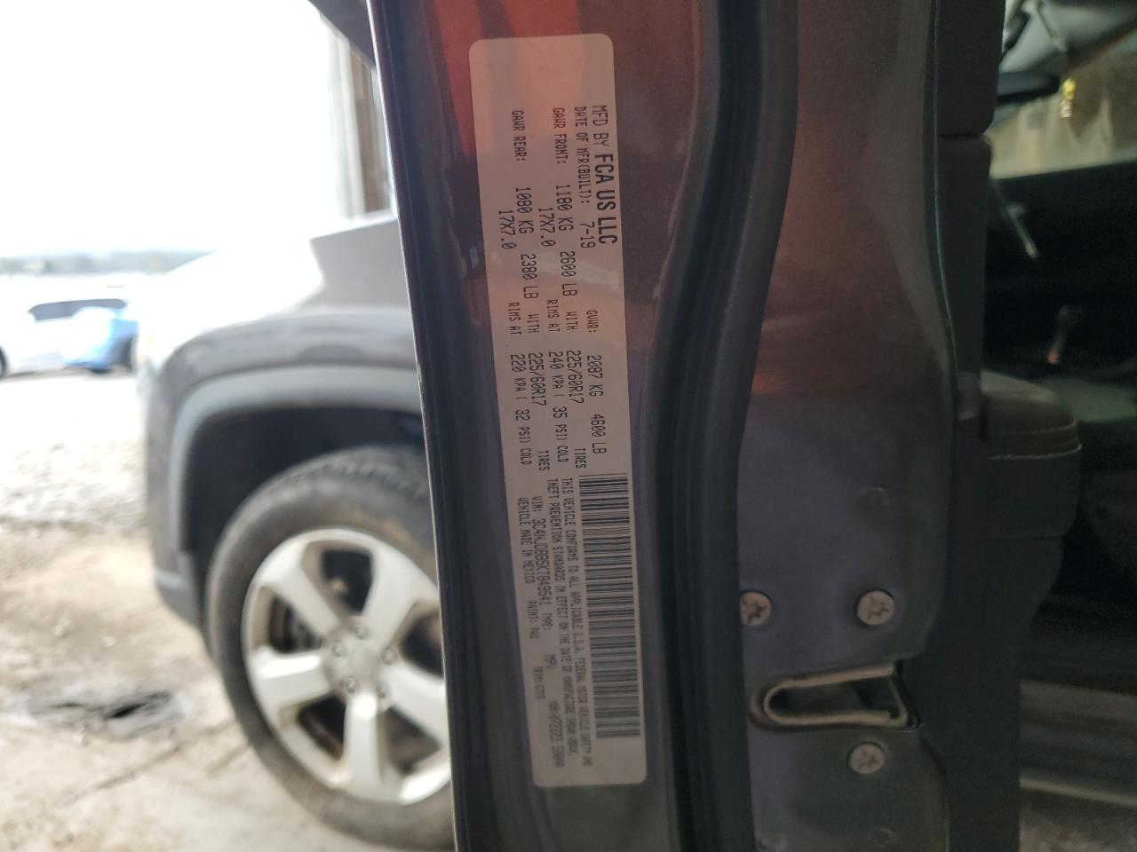 2019 Jeep Compass Latitude VIN: 3C4NJDBB5KT849541 Lot: 84375845