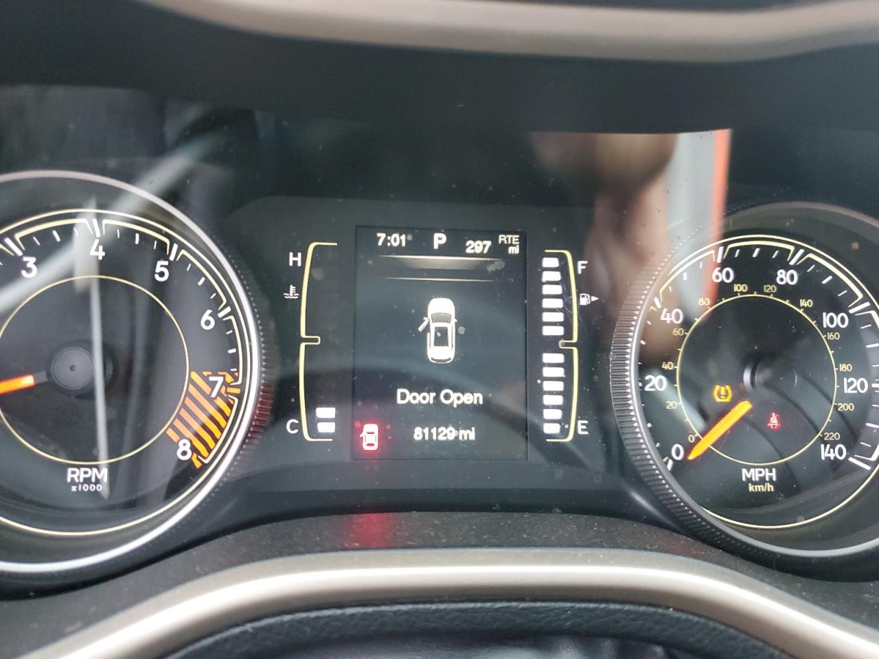 2015 Jeep Cherokee Latitude VIN: 1C4PJLCS6FW670846 Lot: 83973955