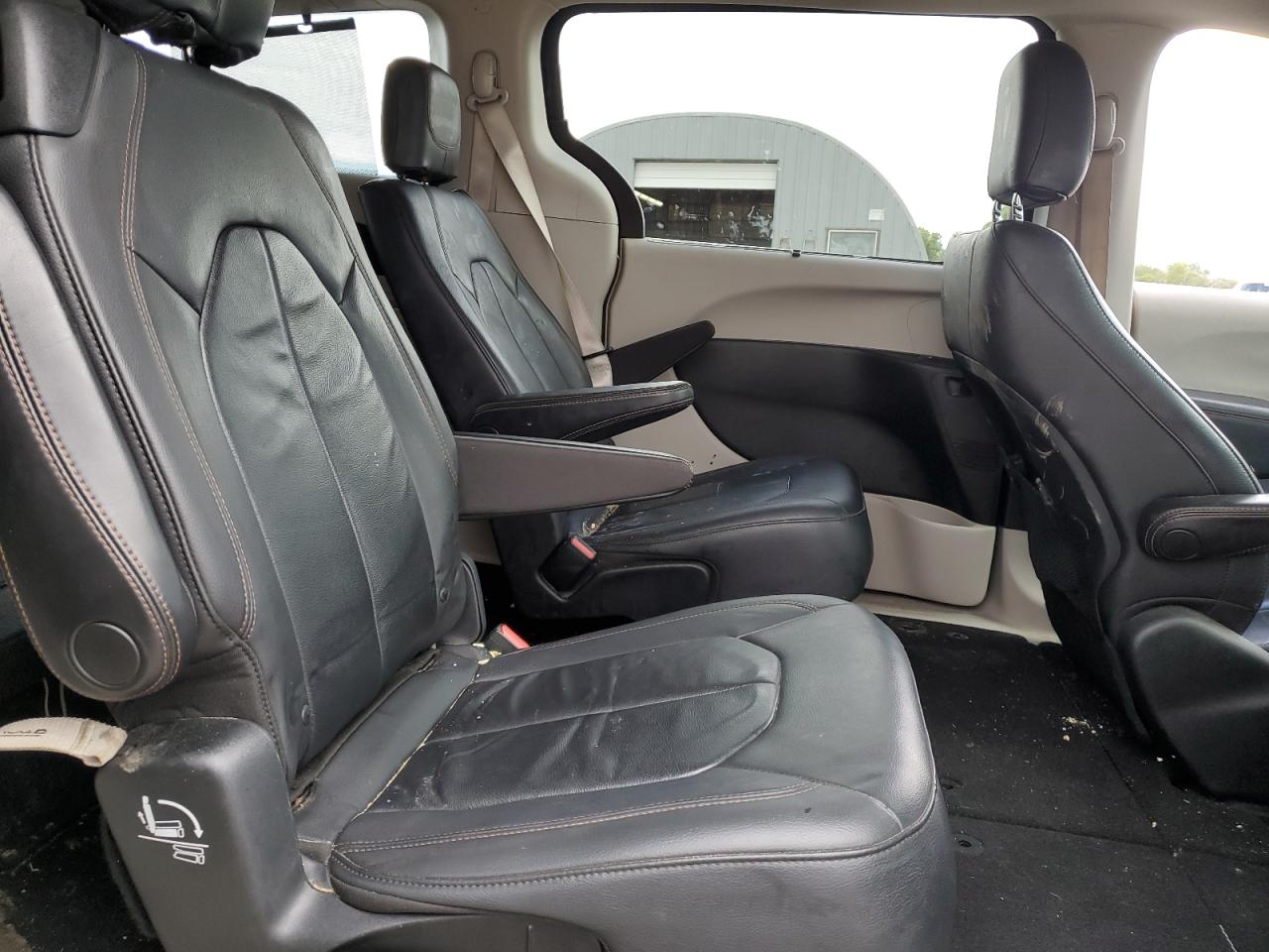 2017 Chrysler Pacifica Touring L VIN: 2C4RC1BG0HR794725 Lot: 80782905