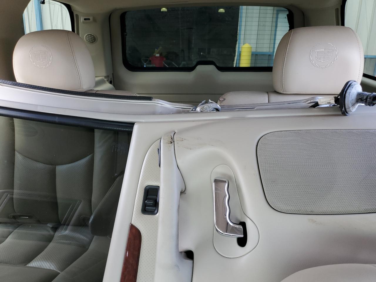 2006 Cadillac Escalade Luxury VIN: 1GYEK63N26R160535 Lot: 81550945