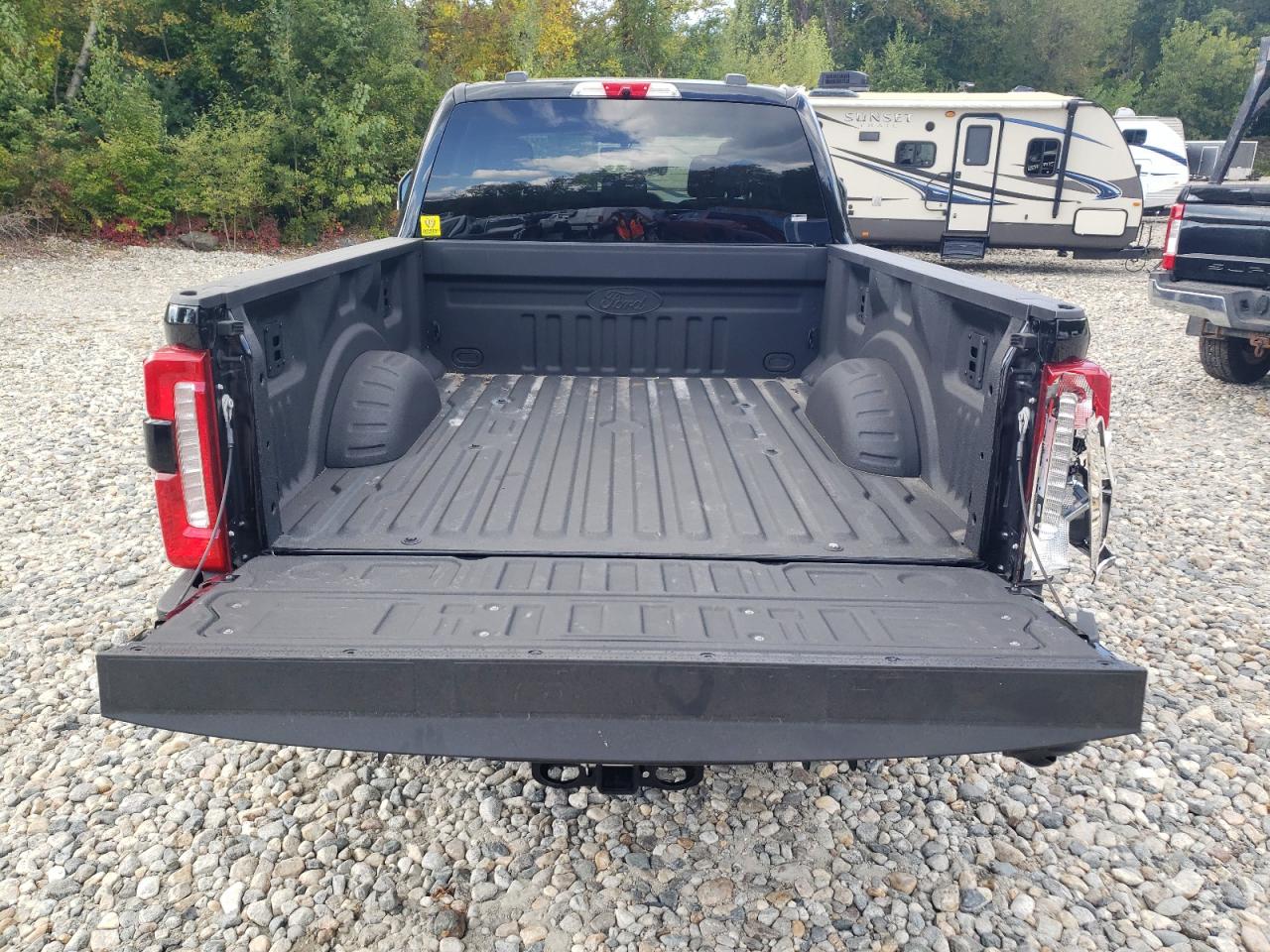 2024 Ford F350 Super Duty VIN: 1FT8W3BN6REF81998 Lot: 70305125