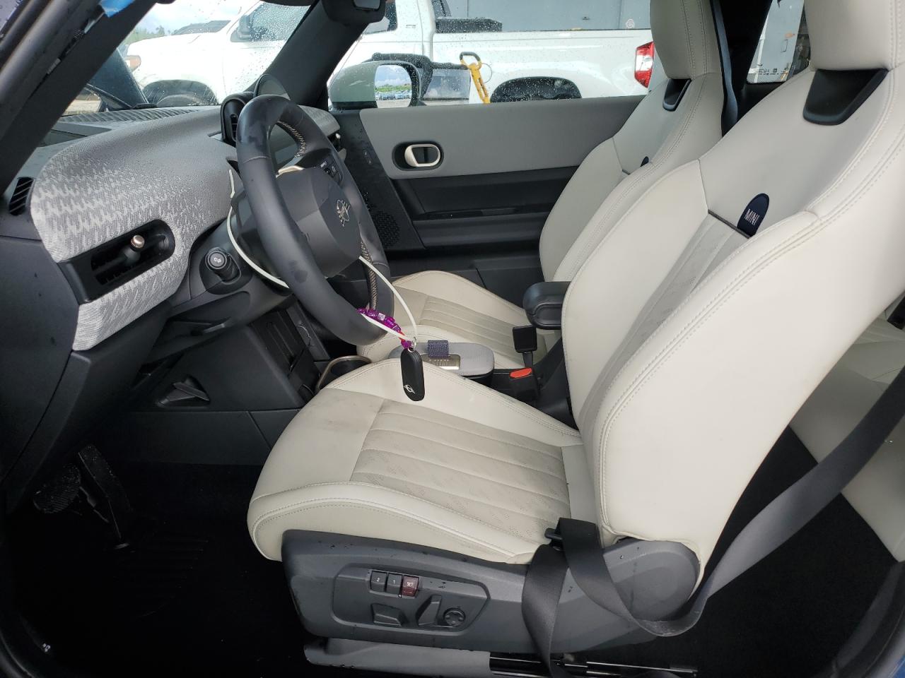 2025 Mini Cooper Base VIN: WMW13GD02S2W58311 Lot: 84197335