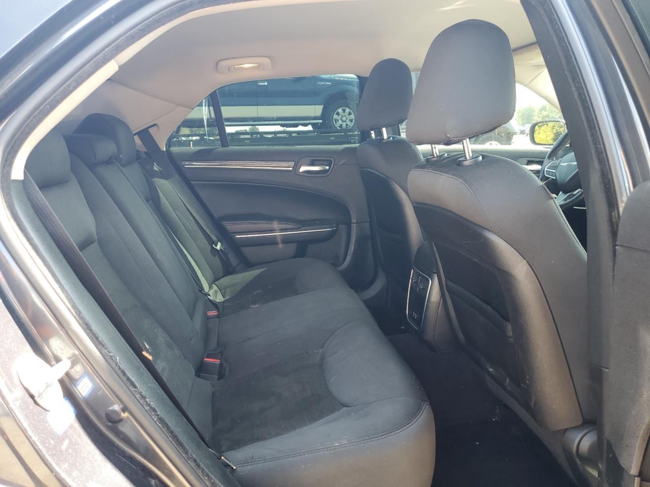 2018 Chrysler 300 Touring VIN: 2C3CCAAG5JH237266 Lot: 71234025