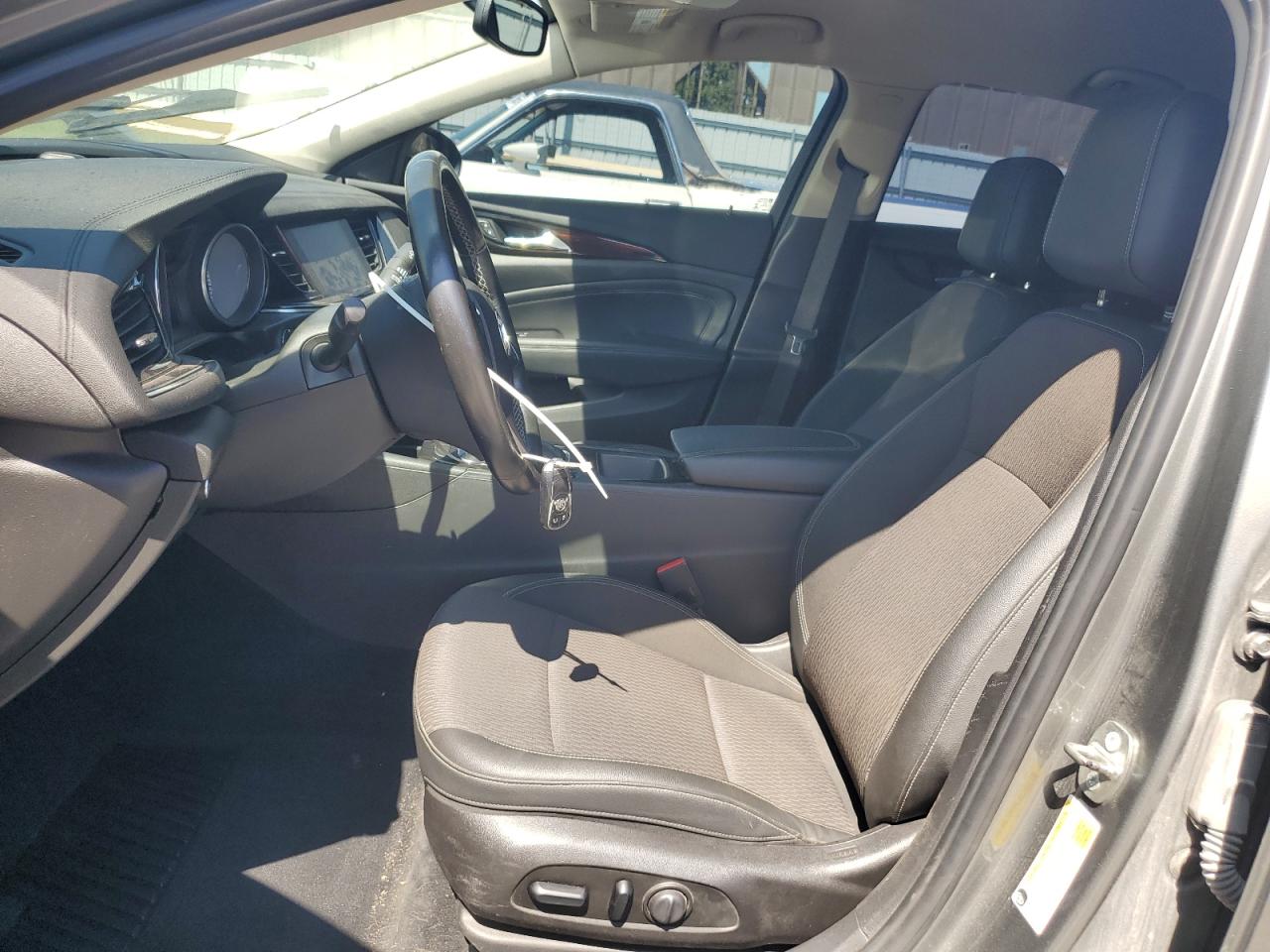2018 Buick Regal Preferred Ii VIN: W04GM6SX0J1120368 Lot: 71031985