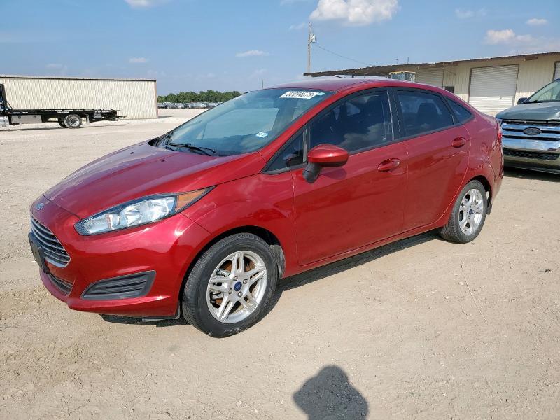 Sedans FORD FIESTA 2017 Czerwony