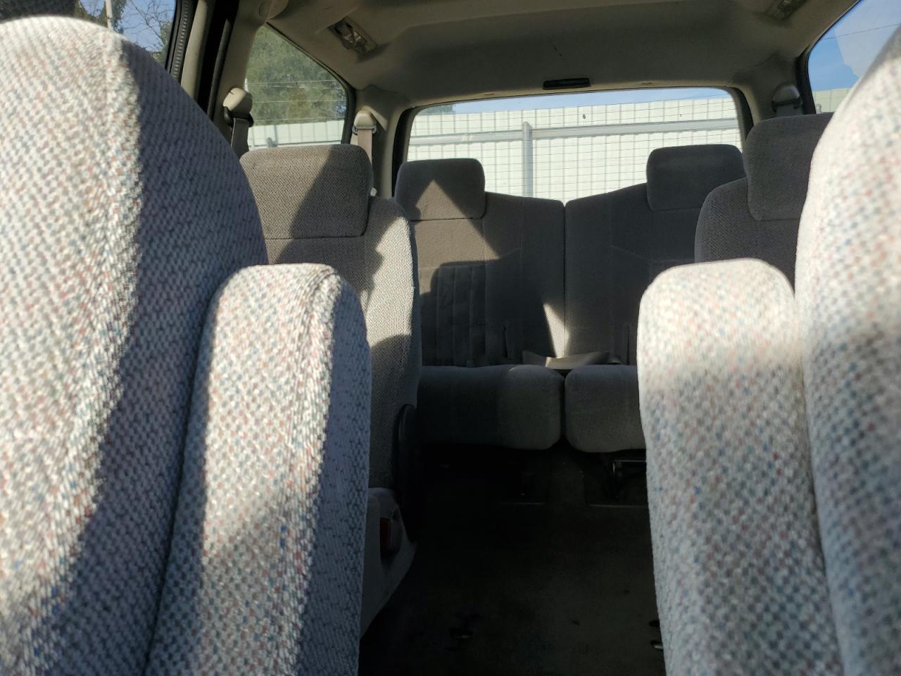 2004 Pontiac Montana VIN: 1GMDX03EX4D188640 Lot: 81791725