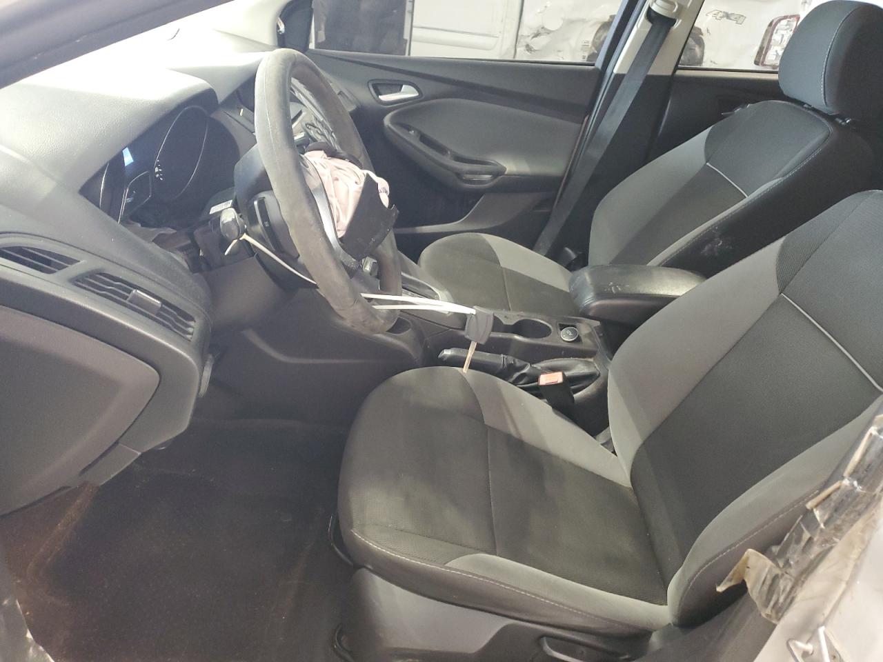 2013 Ford Focus Se VIN: 1FADP3F29DL320743 Lot: 84593275