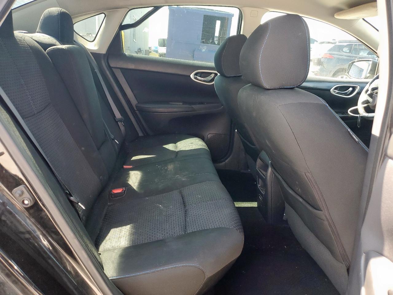 2017 Nissan Sentra S VIN: 3N1AB7AP4HY400375 Lot: 72025235