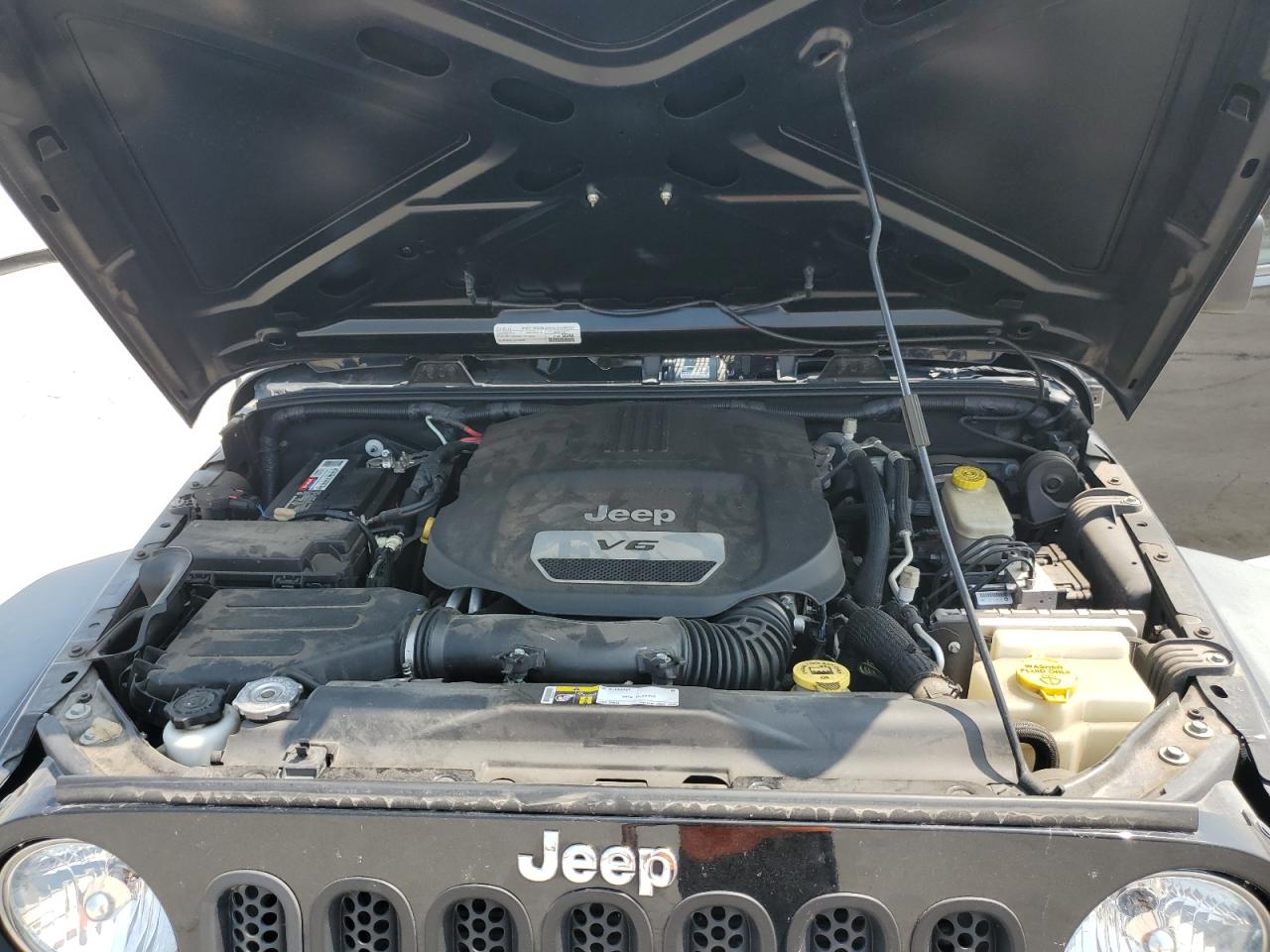 2016 Jeep Wrangler Sport VIN: 1C4AJWAG5GL324957 Lot: 71099845