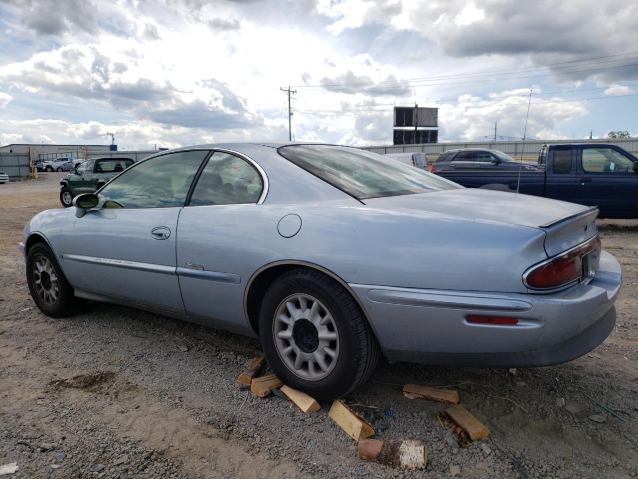 1G4GD2211S4705773 BUICK RIVIERA 1995 BLUE Photo 2