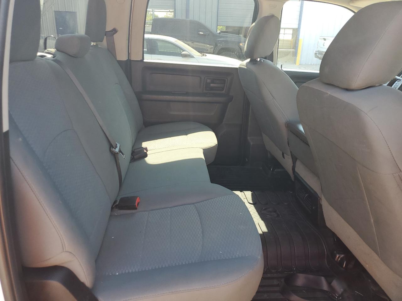 2019 Ram 1500 Classic Tradesman VIN: 3C6RR7KT4KG682786 Lot: 81503355