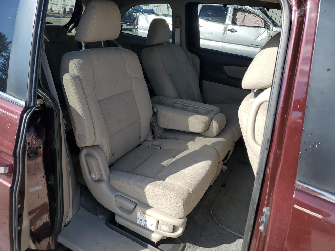 2011 Honda Odyssey Ex VIN: 5FNRL5H45BB021286 Lot: 82100965