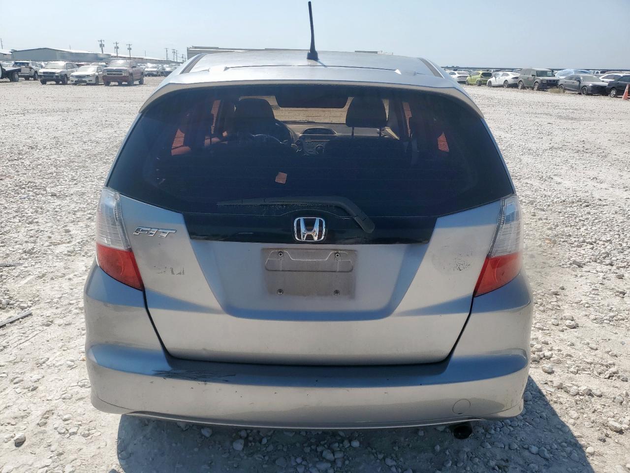 2010 Honda Fit Sport VIN: JHMGE8H45AC035640 Lot: 71568275