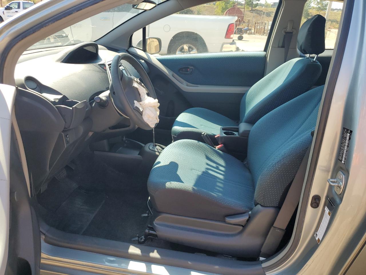 2007 Toyota Yaris VIN: JTDJT923275082317 Lot: 80937925