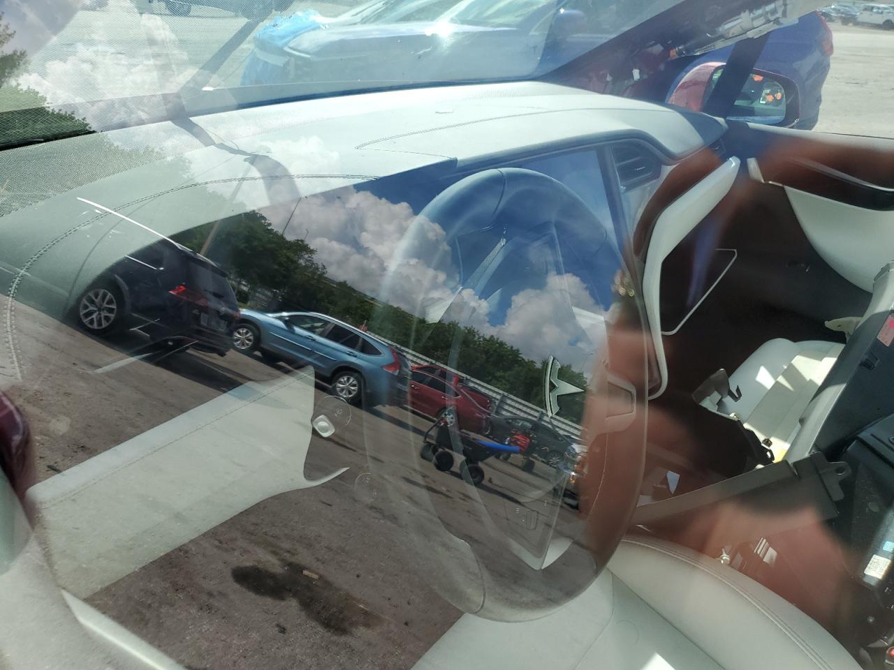 2020 Tesla Model X VIN: 5YJXCDE28LF303461 Lot: 81526835