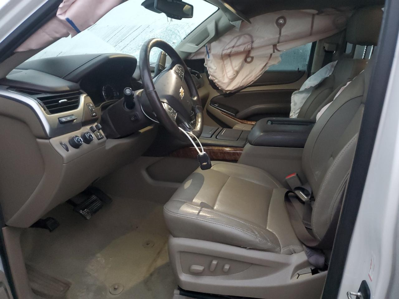 2017 Chevrolet Suburban K1500 Premier VIN: 1GNSKJKC5HR288452 Lot: 82042255