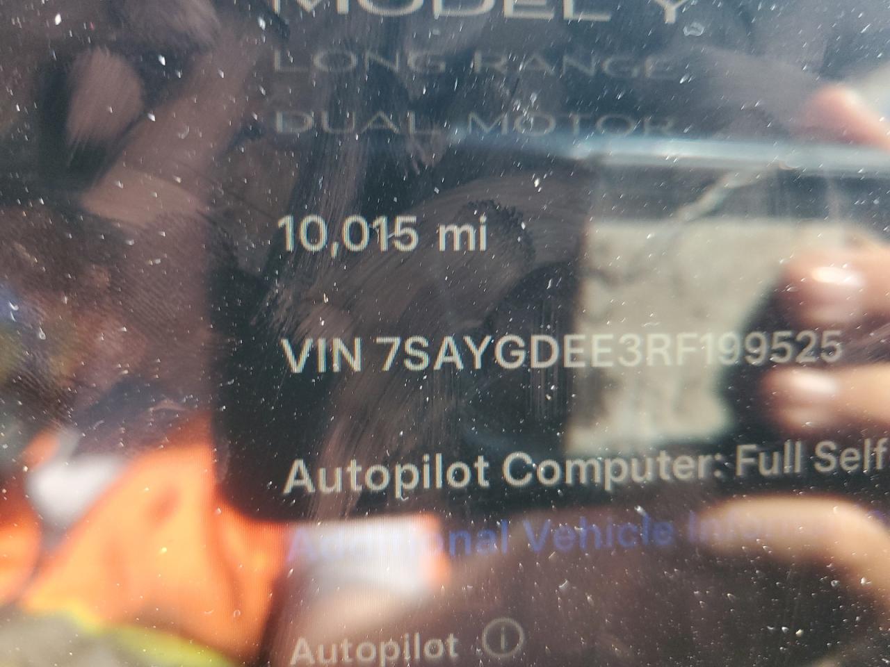 2024 Tesla Model Y VIN: 7SAYGDEE3RF199525 Lot: 80076345