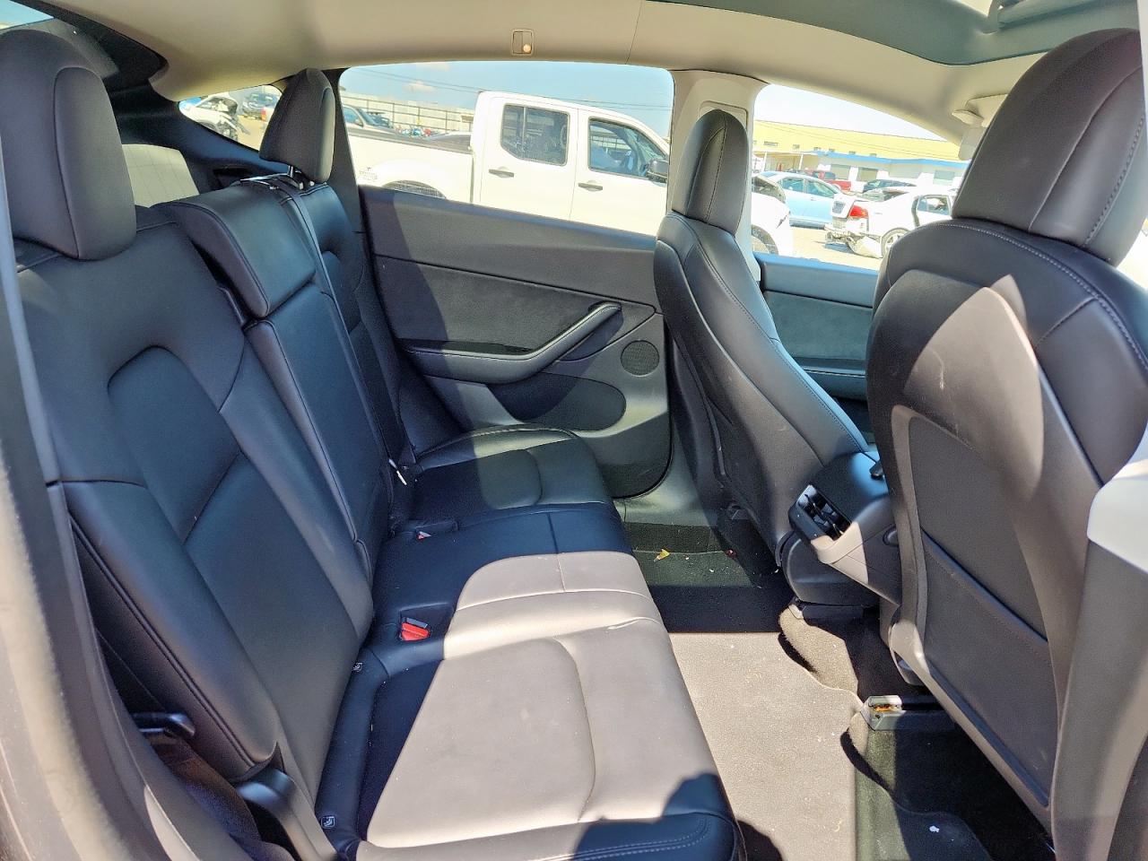 2020 Tesla Model Y VIN: 5YJYGDEE7LF047638 Lot: 71447705